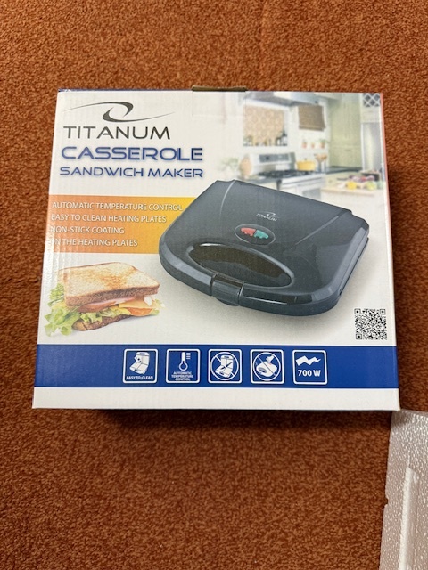 Sendvičovač Titanum
