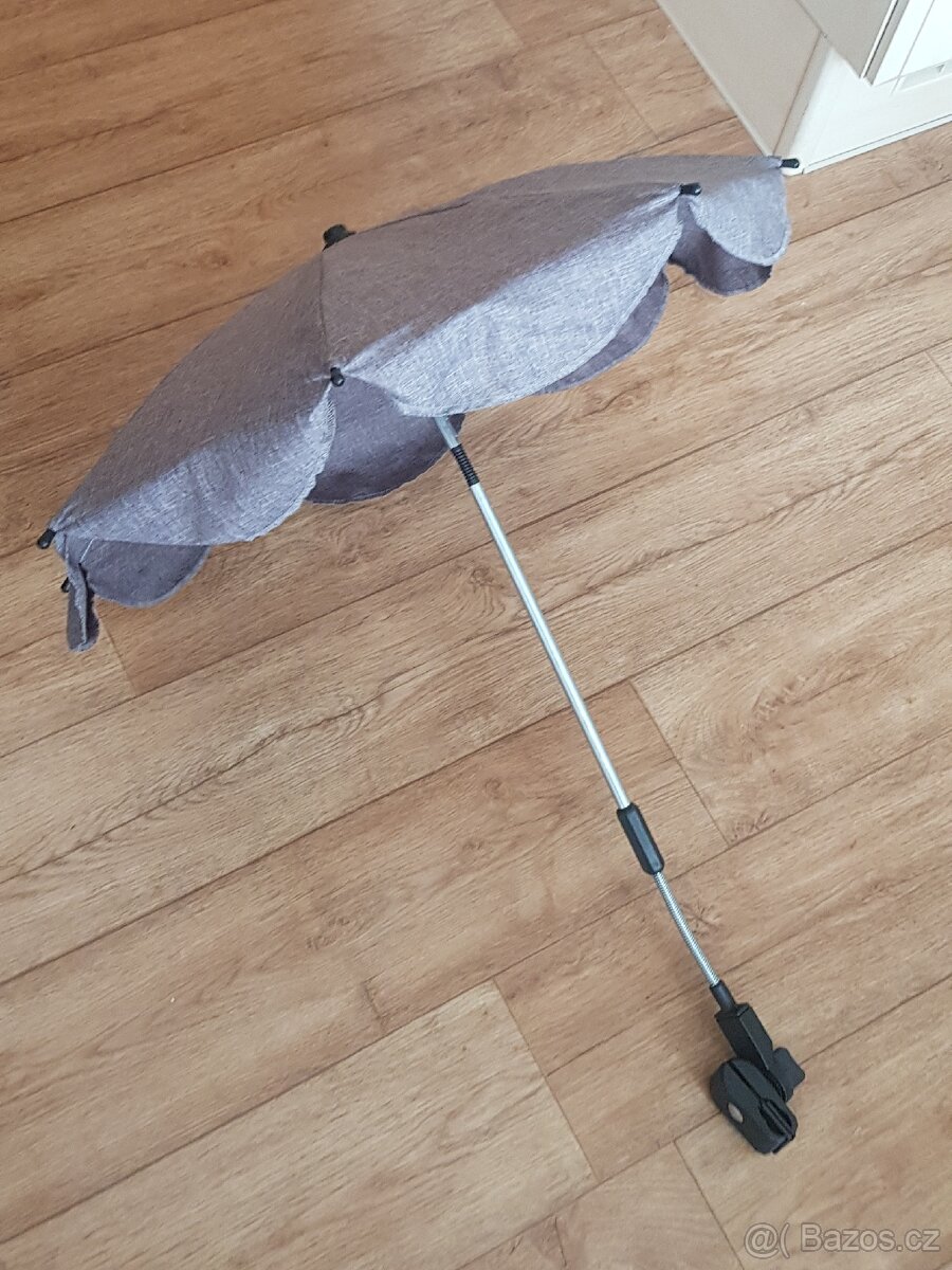 Slunečník na kočárek