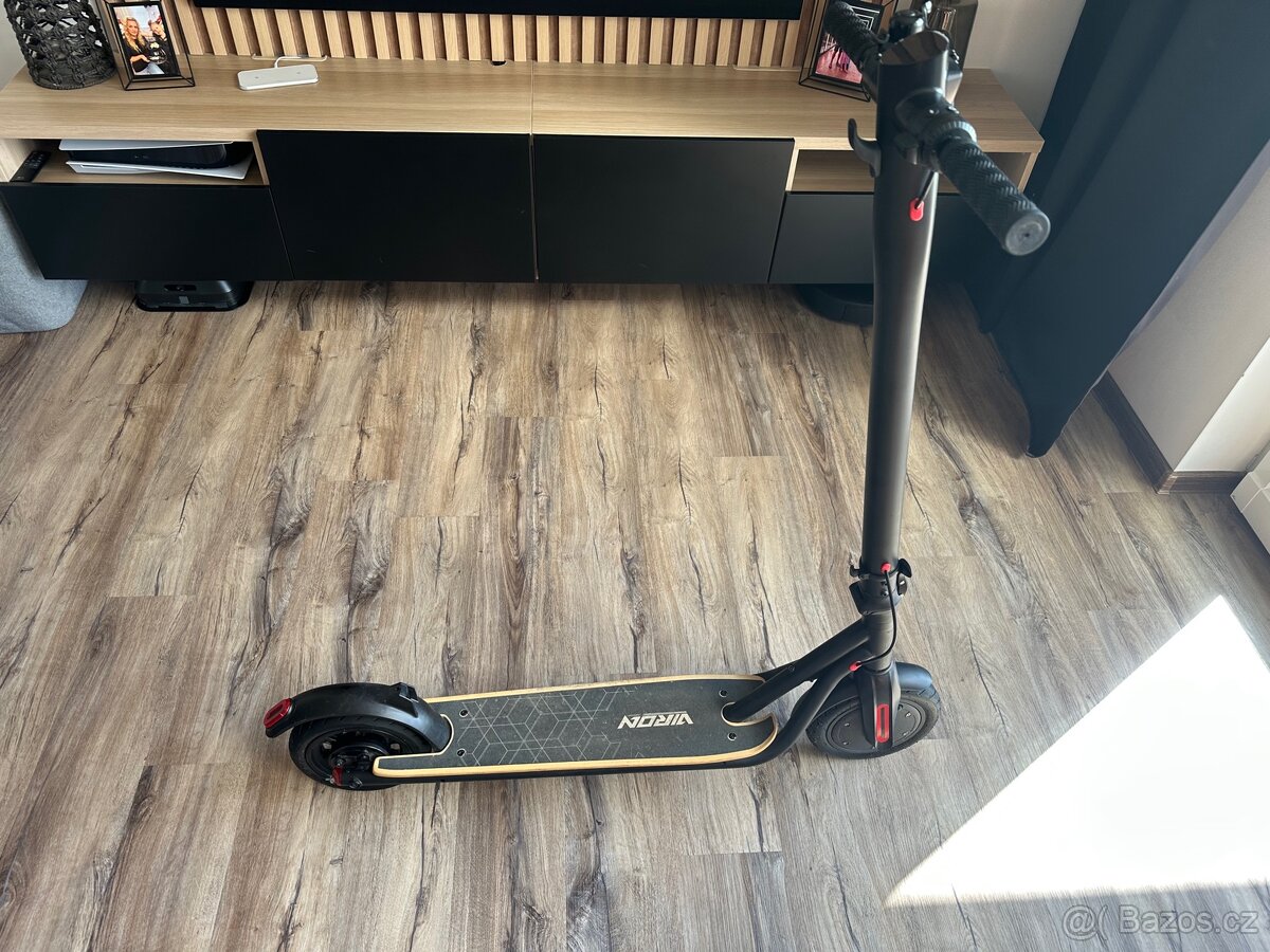 Elektrická koloběžka VeGA VIRON XL-700pro