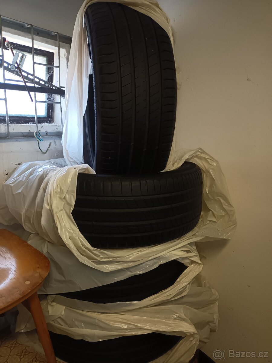 Prodám 4 ks jeté letní pneu na Volvo CX60 rok 2020