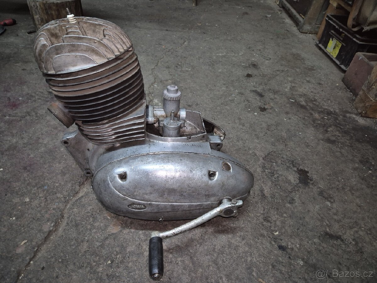 Prodám motor Jawa 250 typ 353