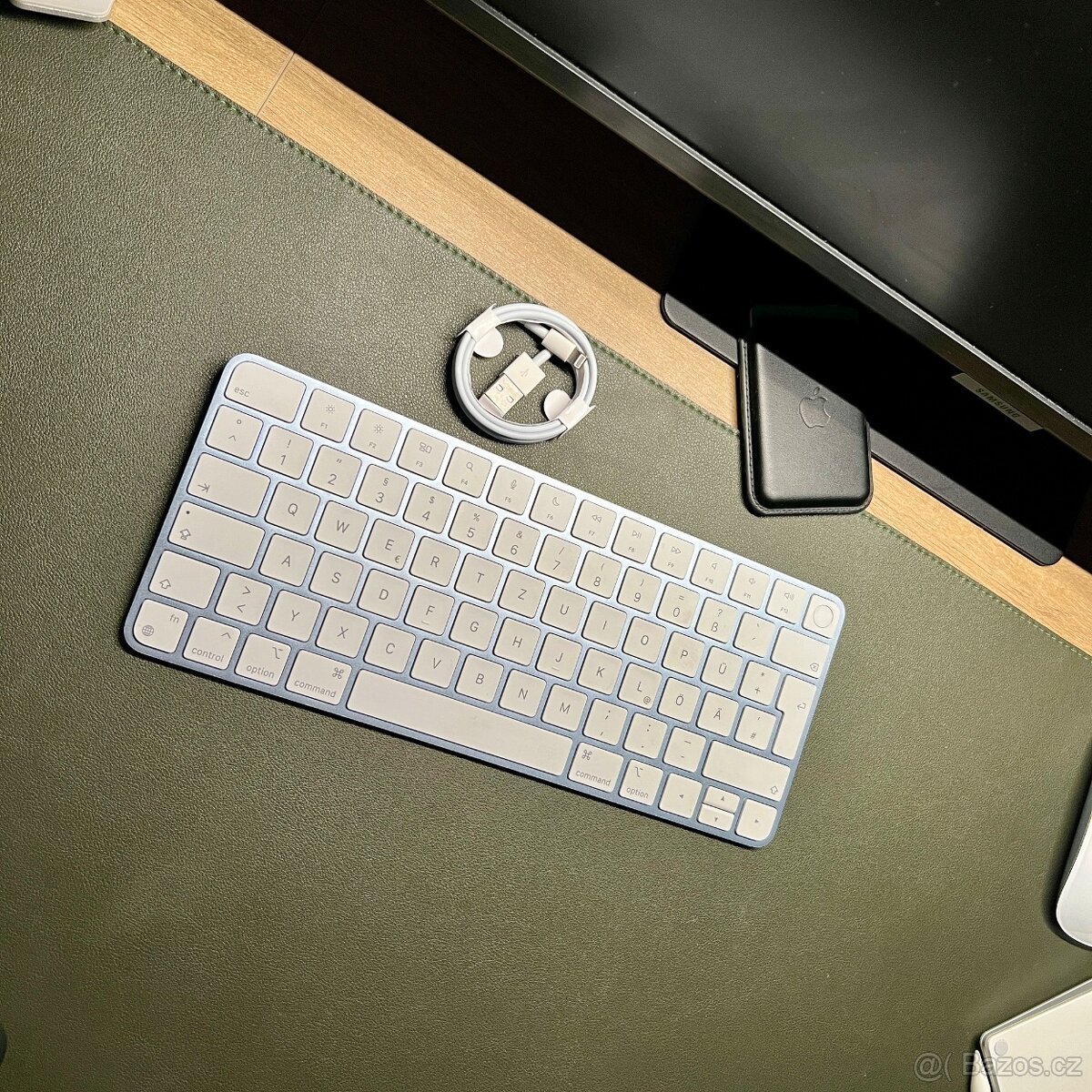ZÁRUKA, FAKTURA - Magic Keyboard 3 Touch ID (modrá / blue)