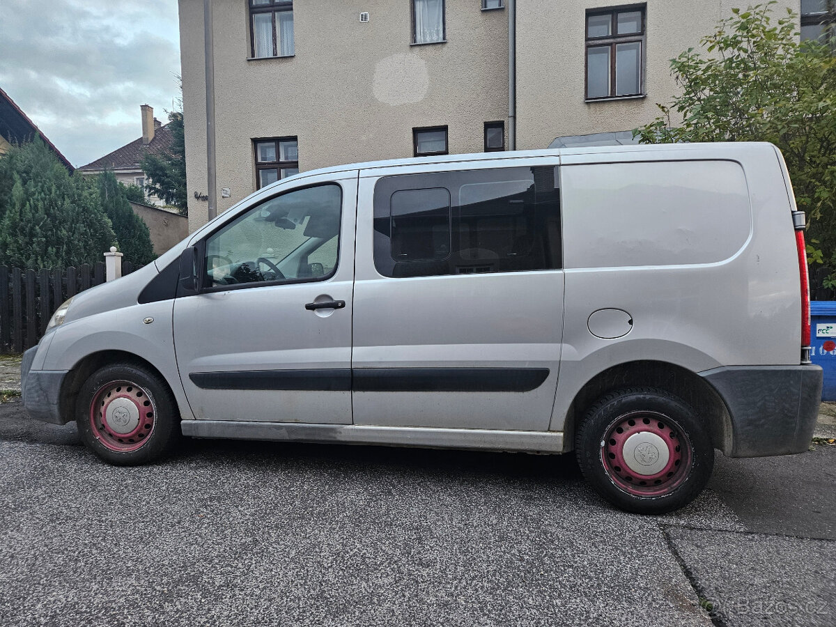 Peugeot Expert Tepee 1.6hdi nestartuje koupeno v ČR