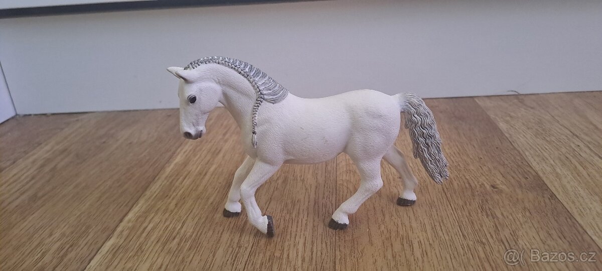 schleich lipicán