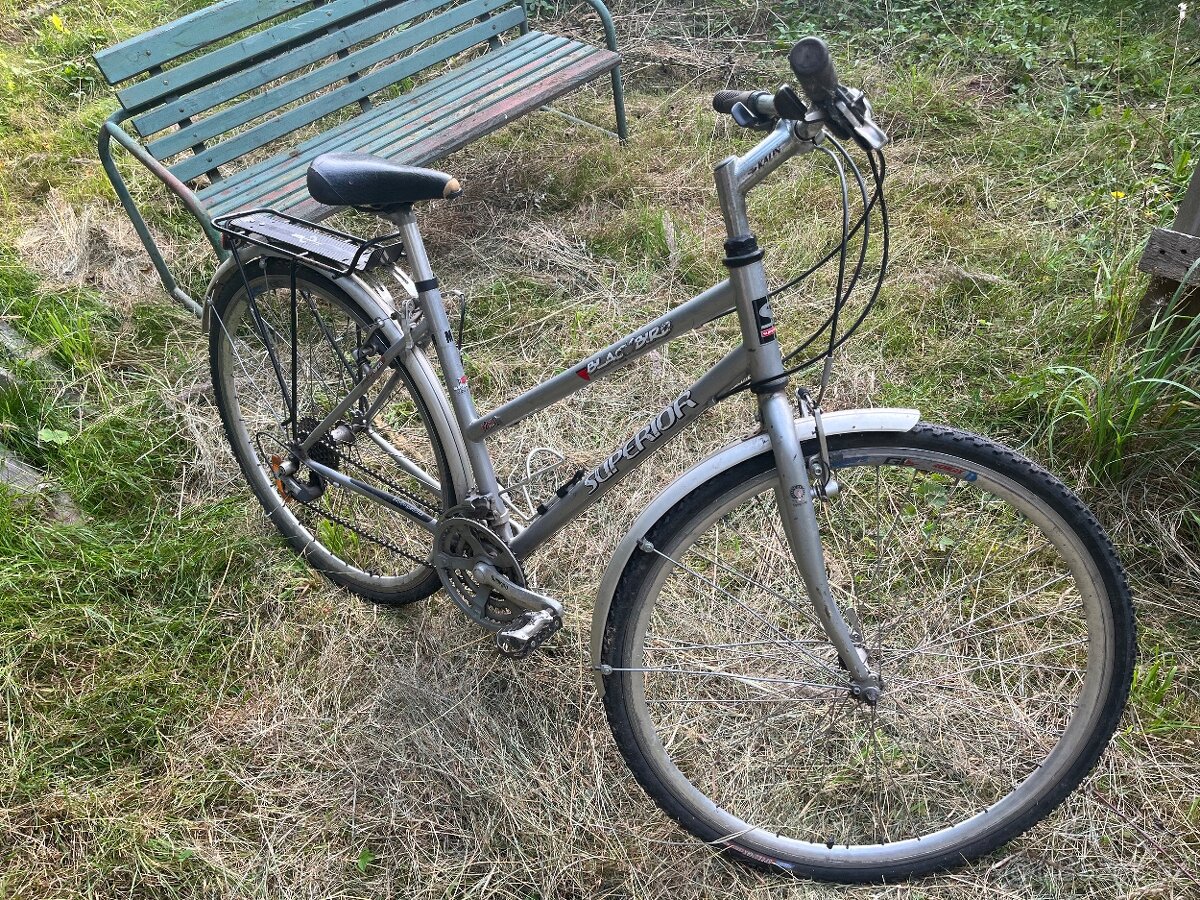 Damske trekove kolo