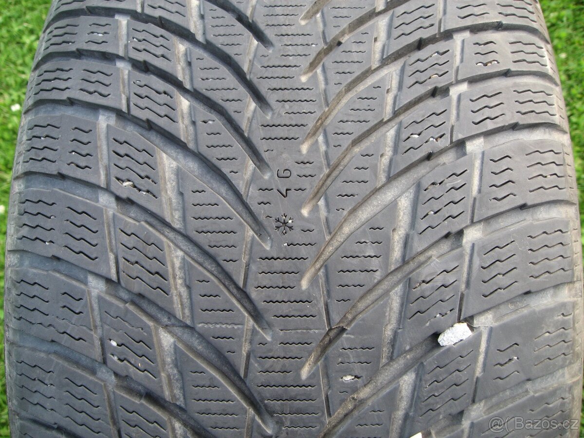 PRODÁM ZIMNÍ PNEU 245/40R18 NOKIAN WRSnowproof P 97V 2x