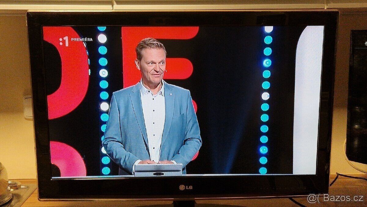 LCD televizor LG 80 cm úhlopříčka