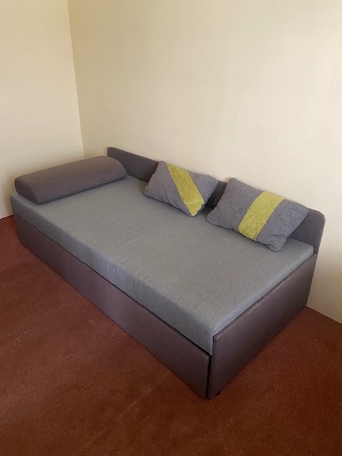 Rozkládací pohovka