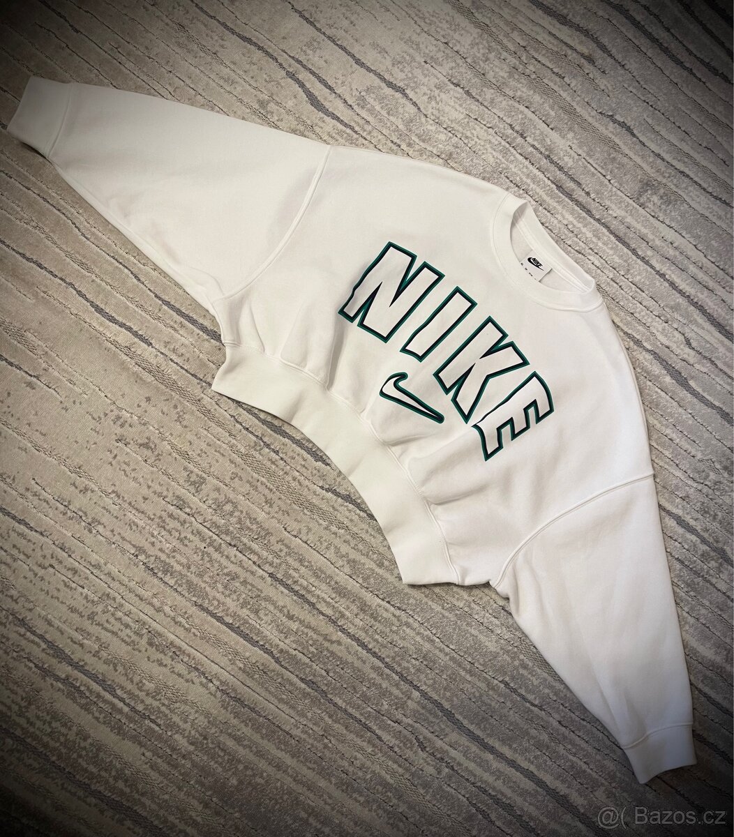 Dívčí lifestylová mikina s kapucí Nike