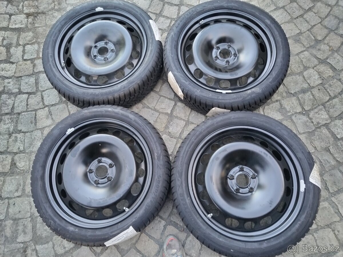 Renault scenic disky 5x114,3 s pneu 195/55/20 zima