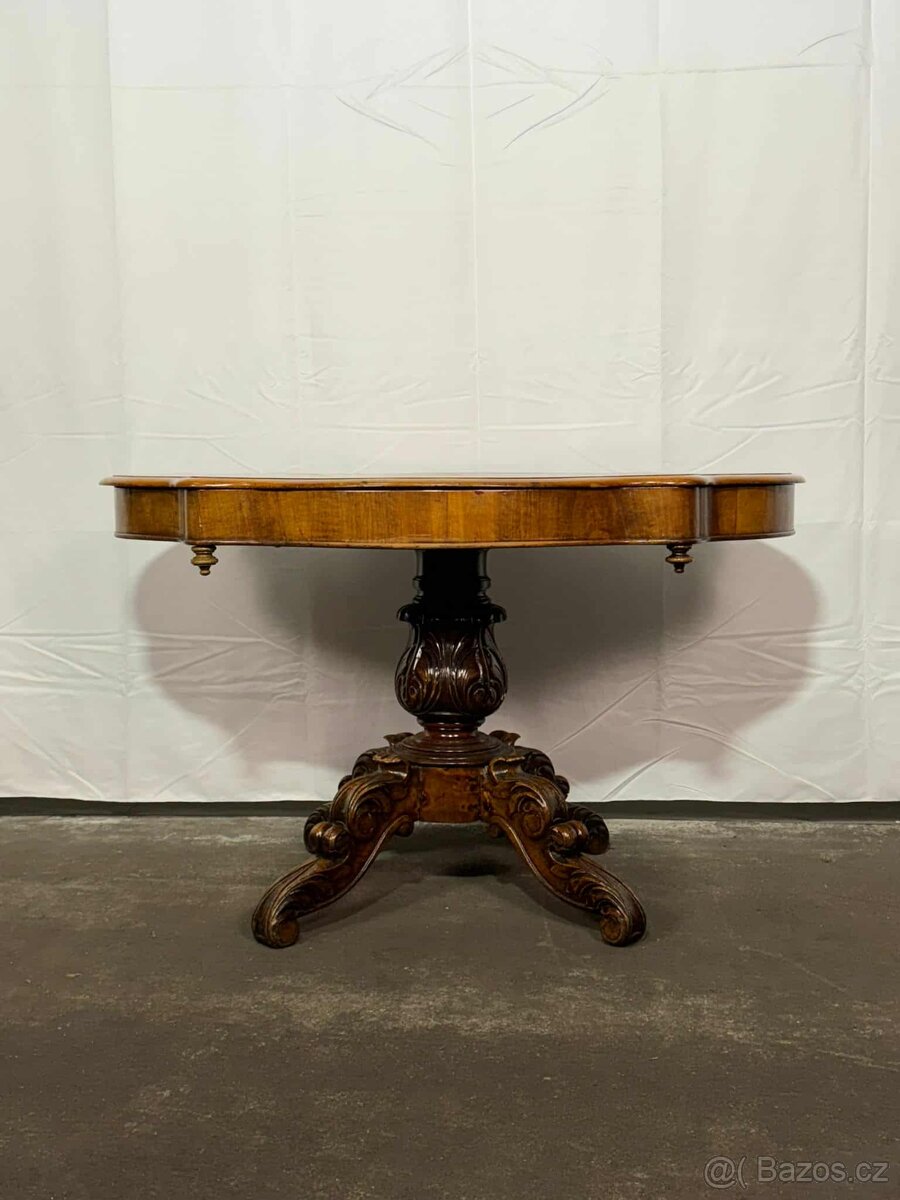 Starožitný salonní stolek (133013)