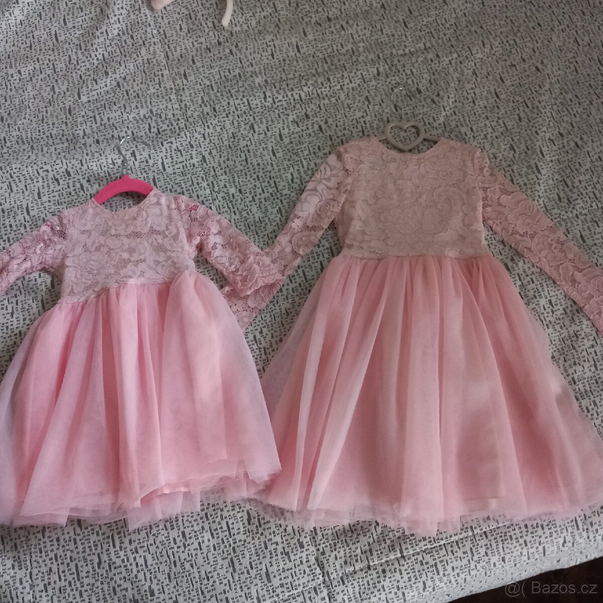 Spolecenske vanocni svatebni slavnostni saty 122 a 92