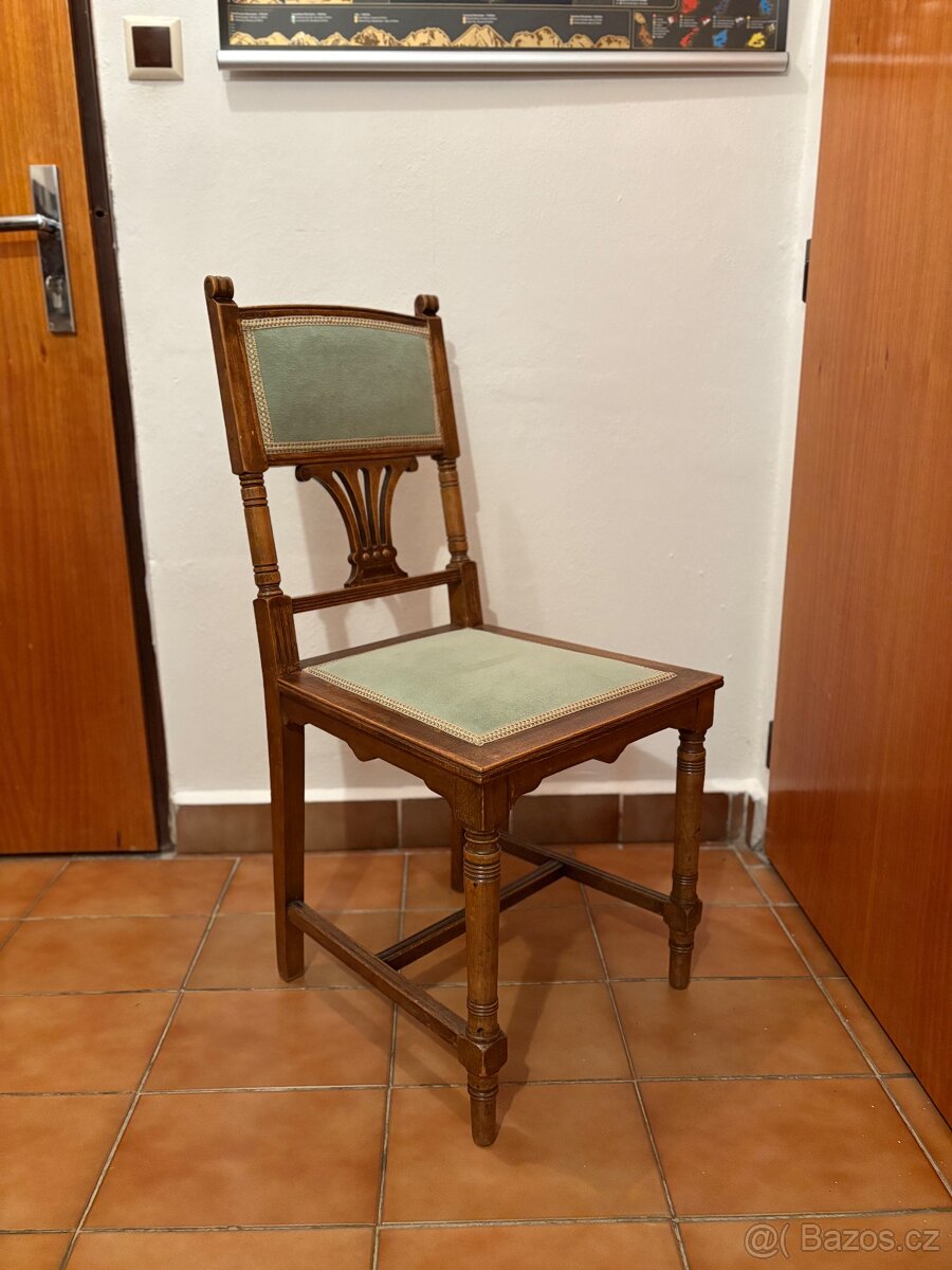 Stylová retro židle z masivu – 6 ks k dispozici (1 000 Kč/ks