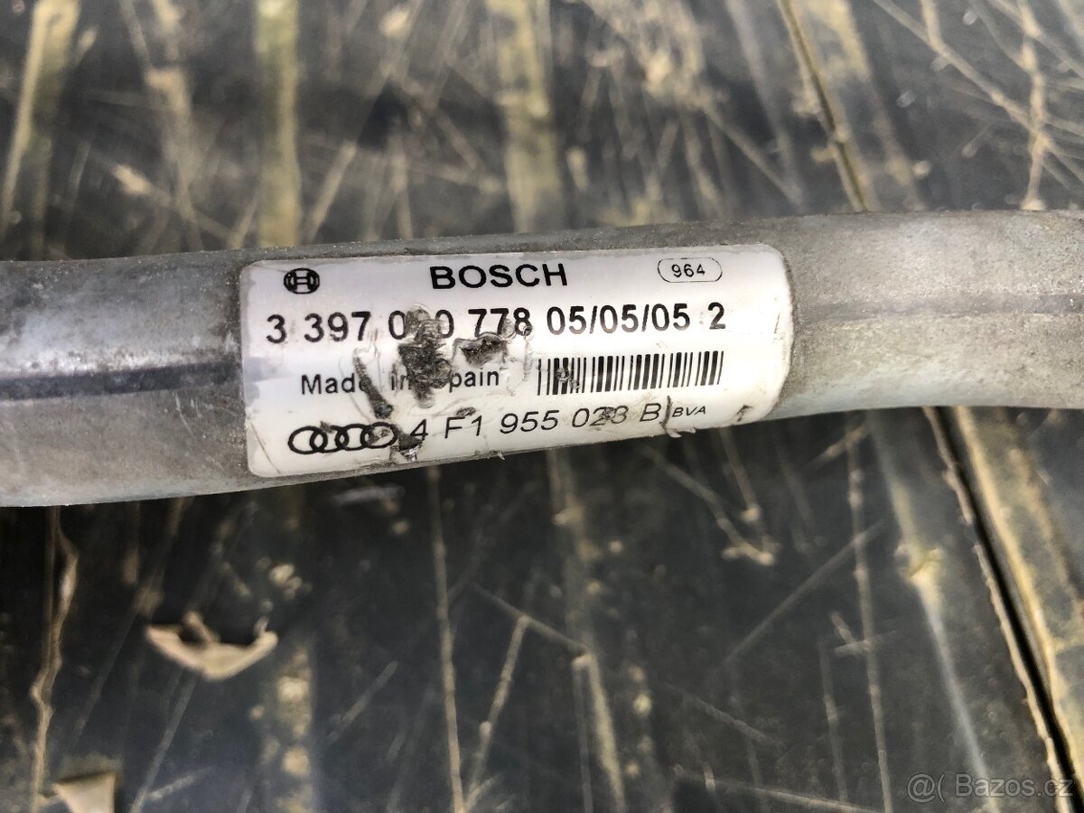 Audi A6 4F  motorek stěračů + táhla