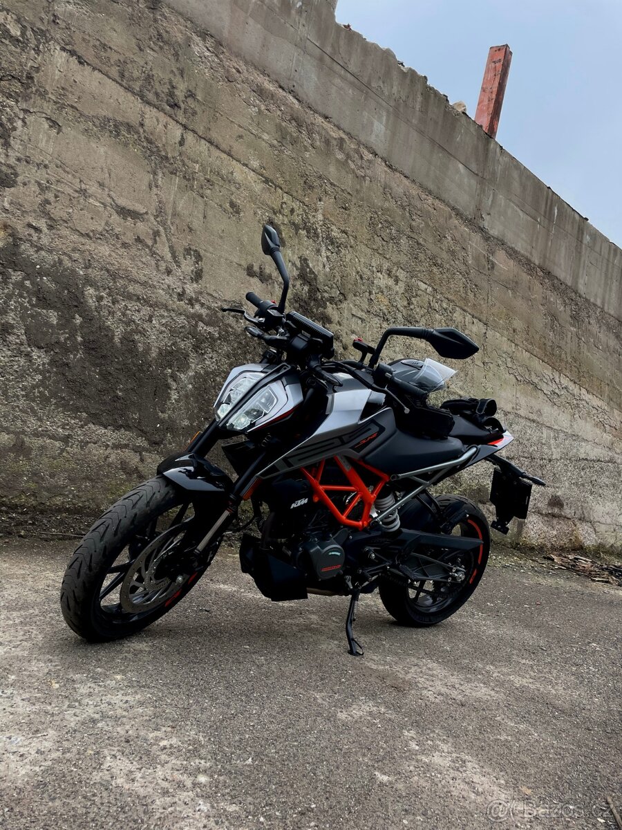 KTM DUKE 125 - 2022