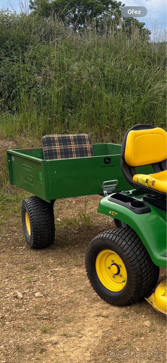 Vlecka, vozík, vlek, prives John Deere za trakturek