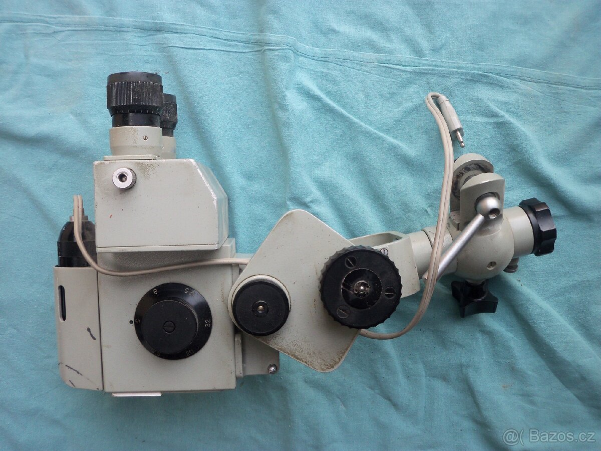 Mikroskop Polské výroby