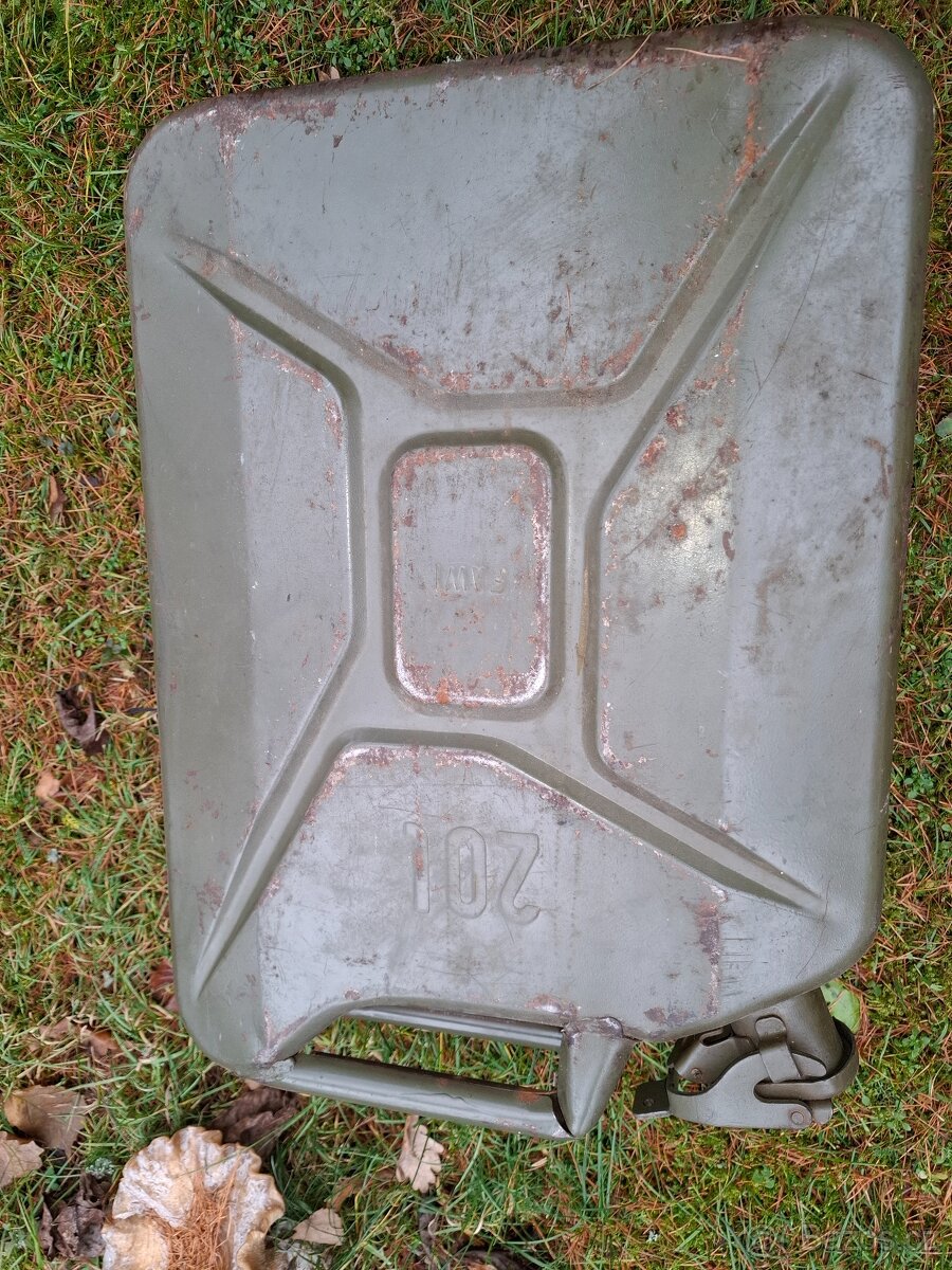 Ocelové 20l kanystry 3ks