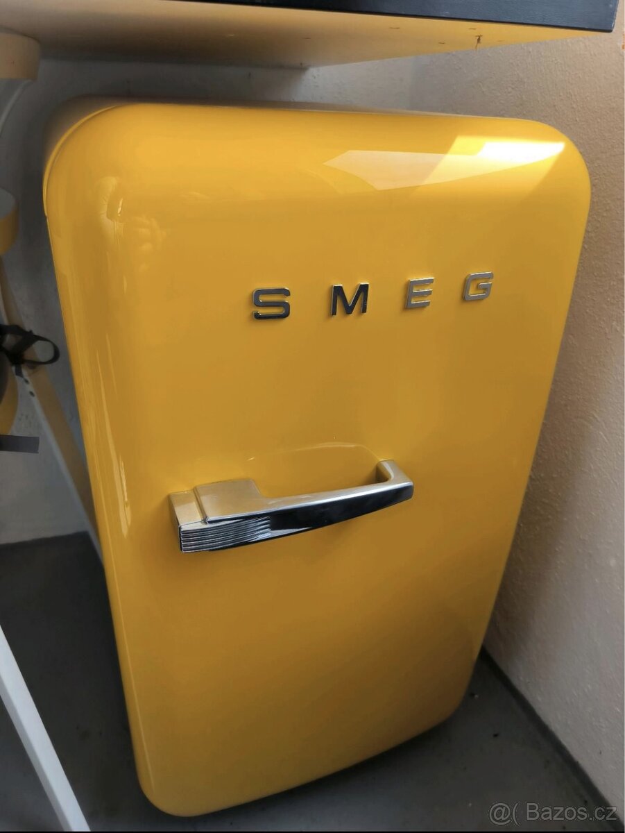 SMEG FAB5 žlutá nová - minibar 34litrů