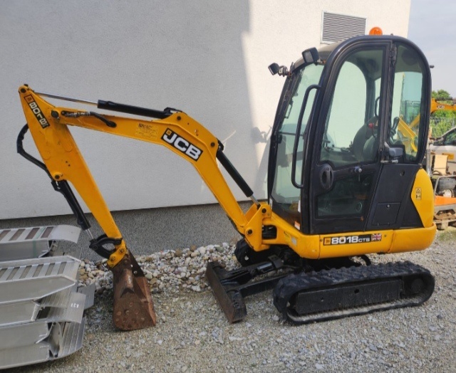 Minibar JCB