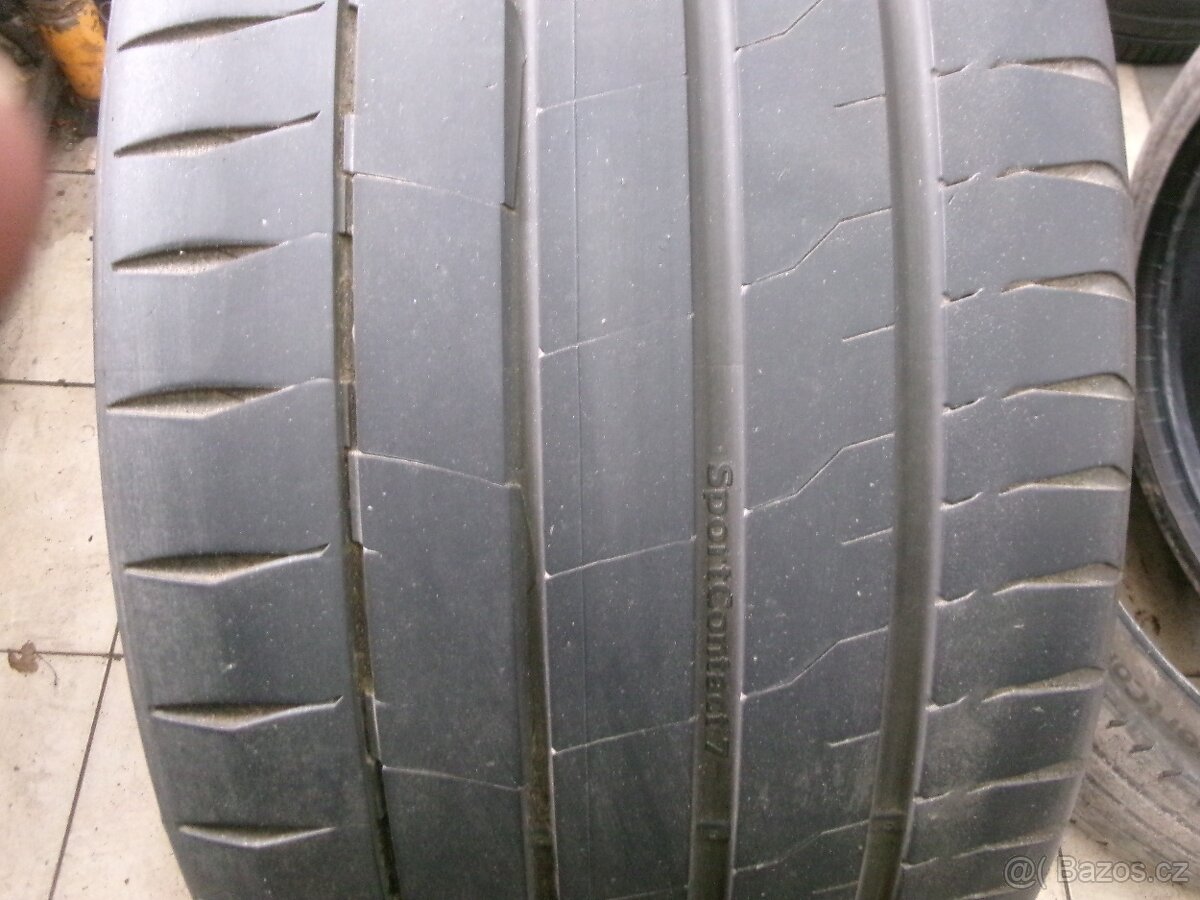 315/30 R22 CONTINENTAL (4,5mm) č.15489