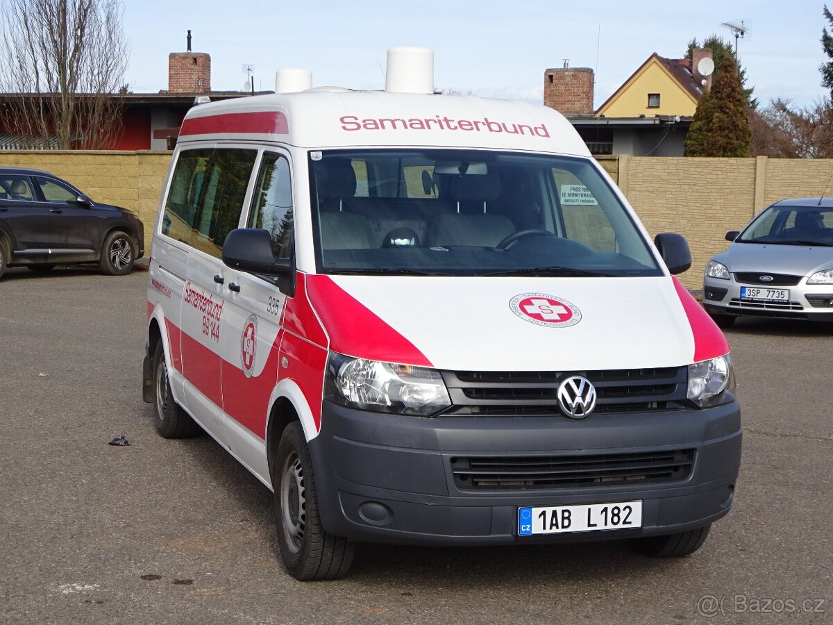 VW Transporter 2.0 TDI SANITKA r.v.2012 (103 kw)AUTOMAT