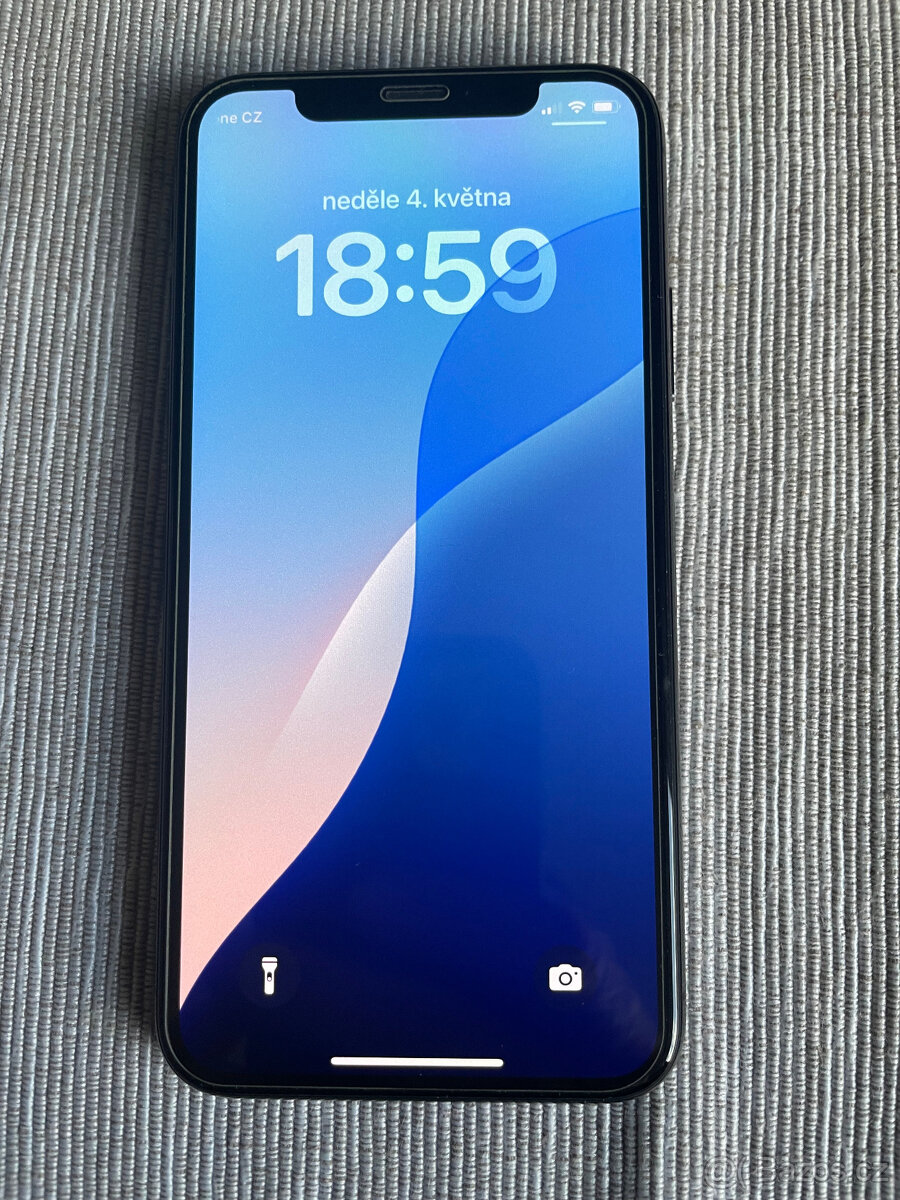 iPhone Xs Space Gray 64GB