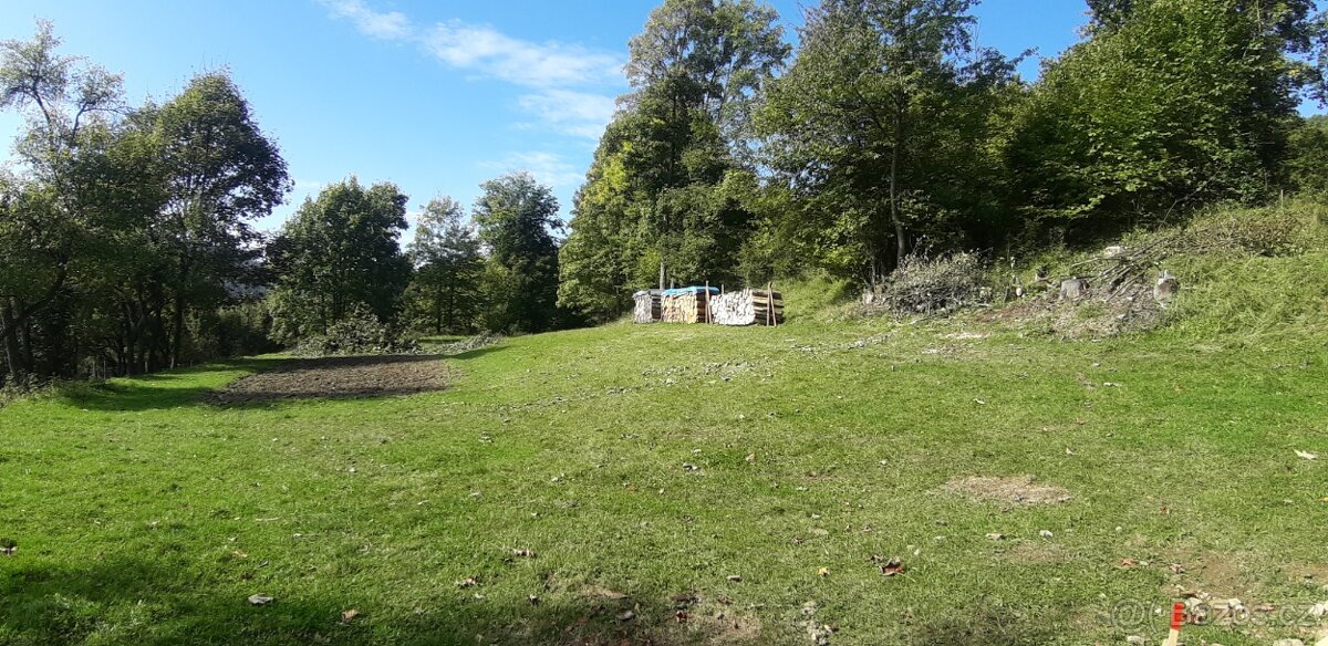 Prodám pozemek 3057 m2 Dlhá nad Kysucou