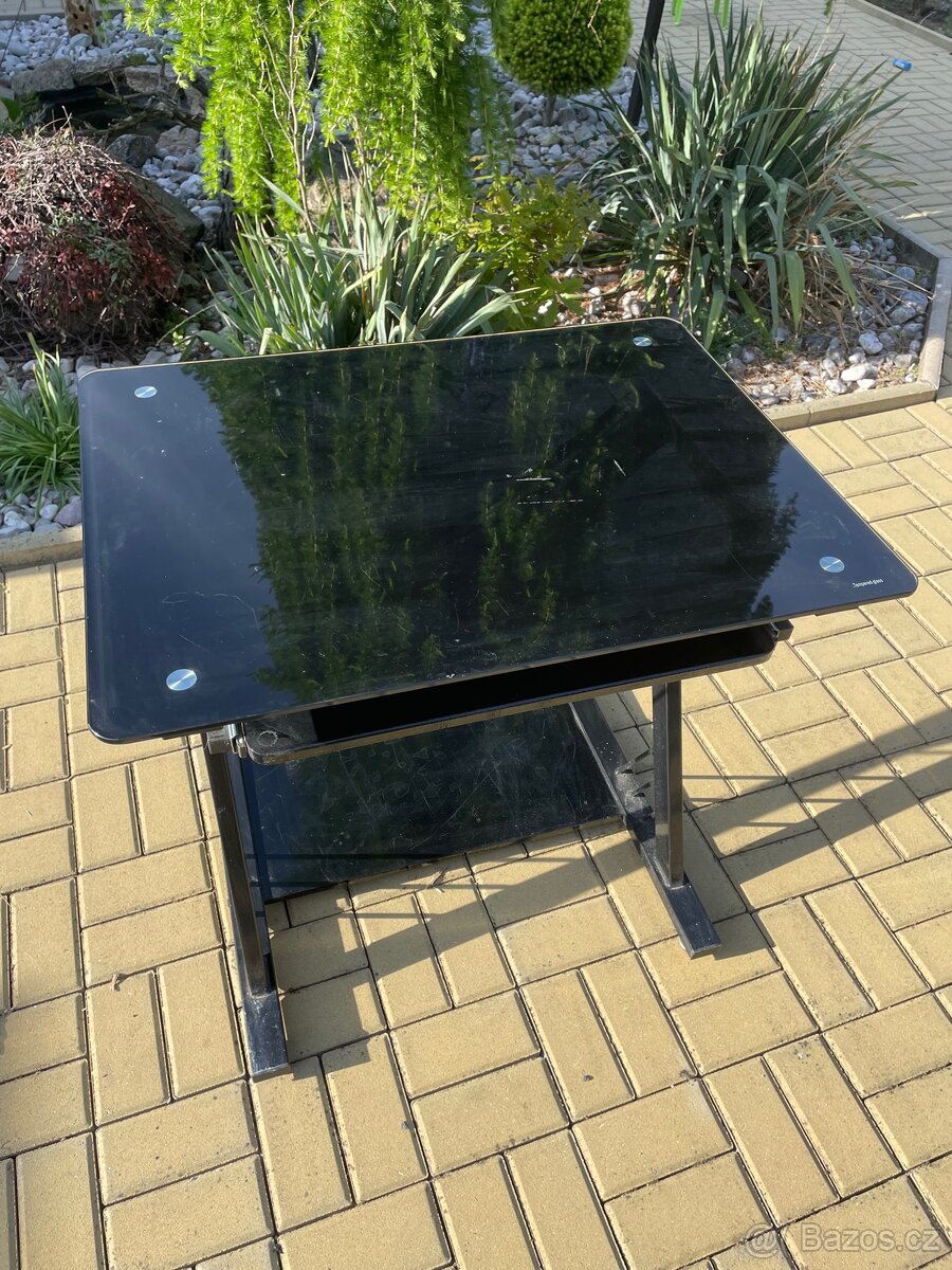 Stůl PC
