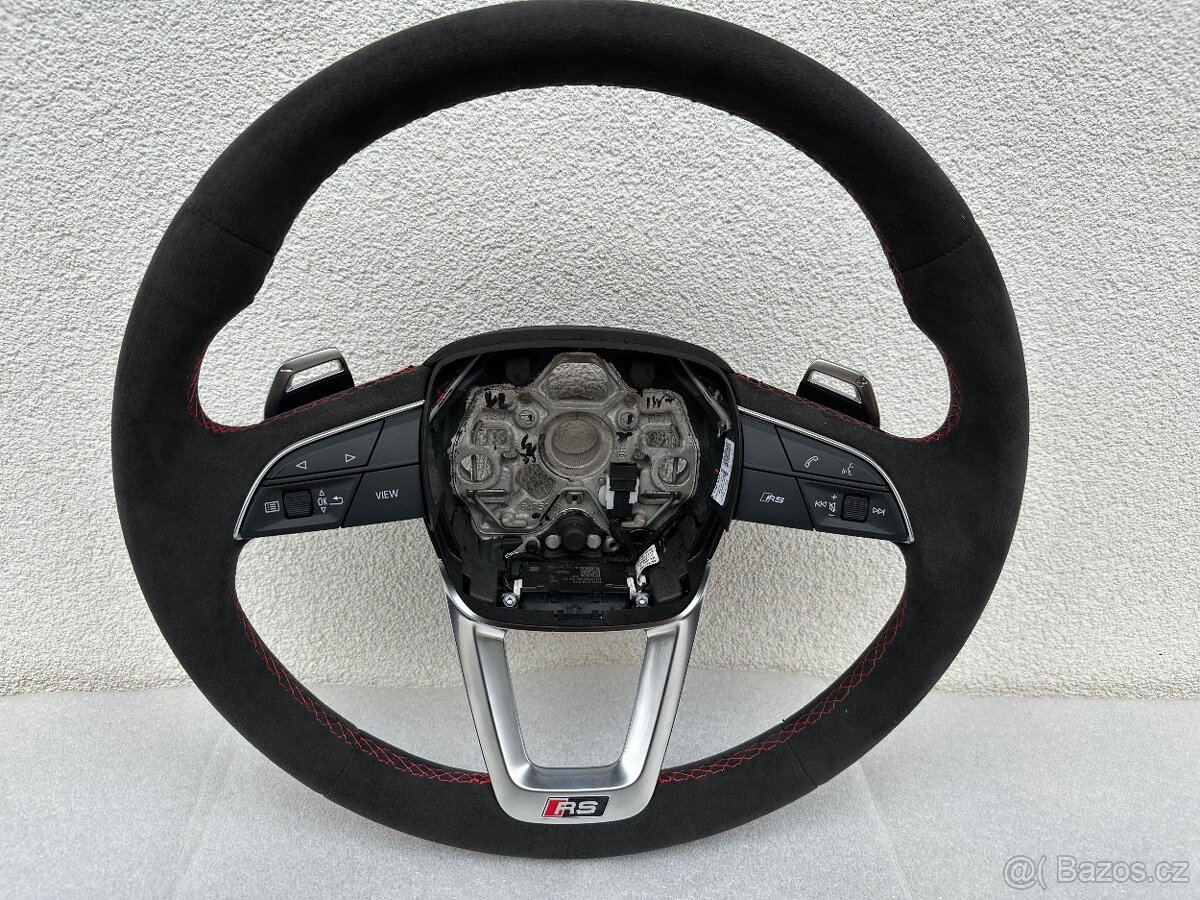 Audi sportovy volant alcantara cerveny 8Y RS3 RSQ3 RS4 RS5