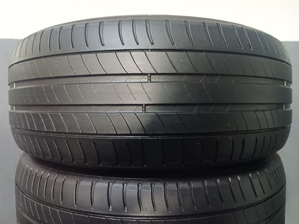 215/50 R17 MICHELIN (0120)