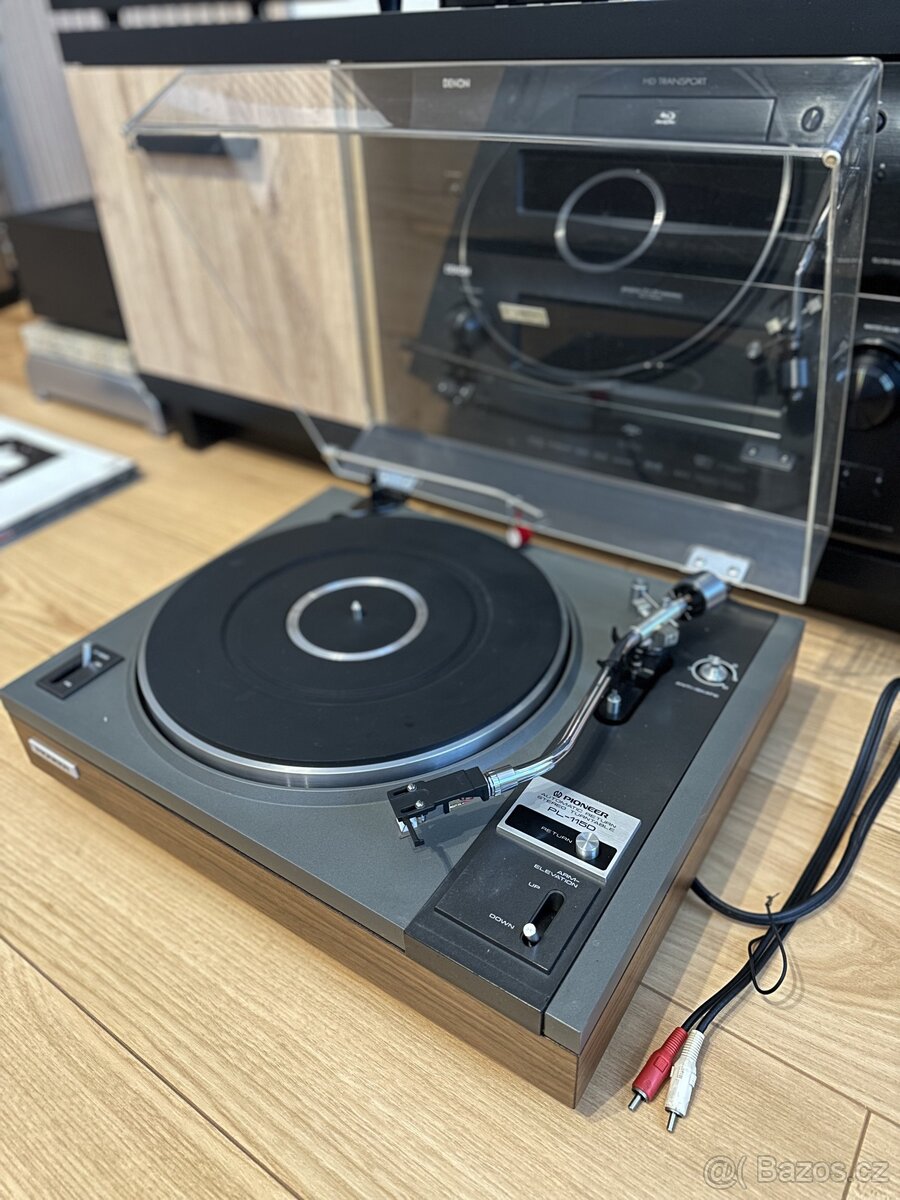 Gramofon Pioneer PL-115D + Desky