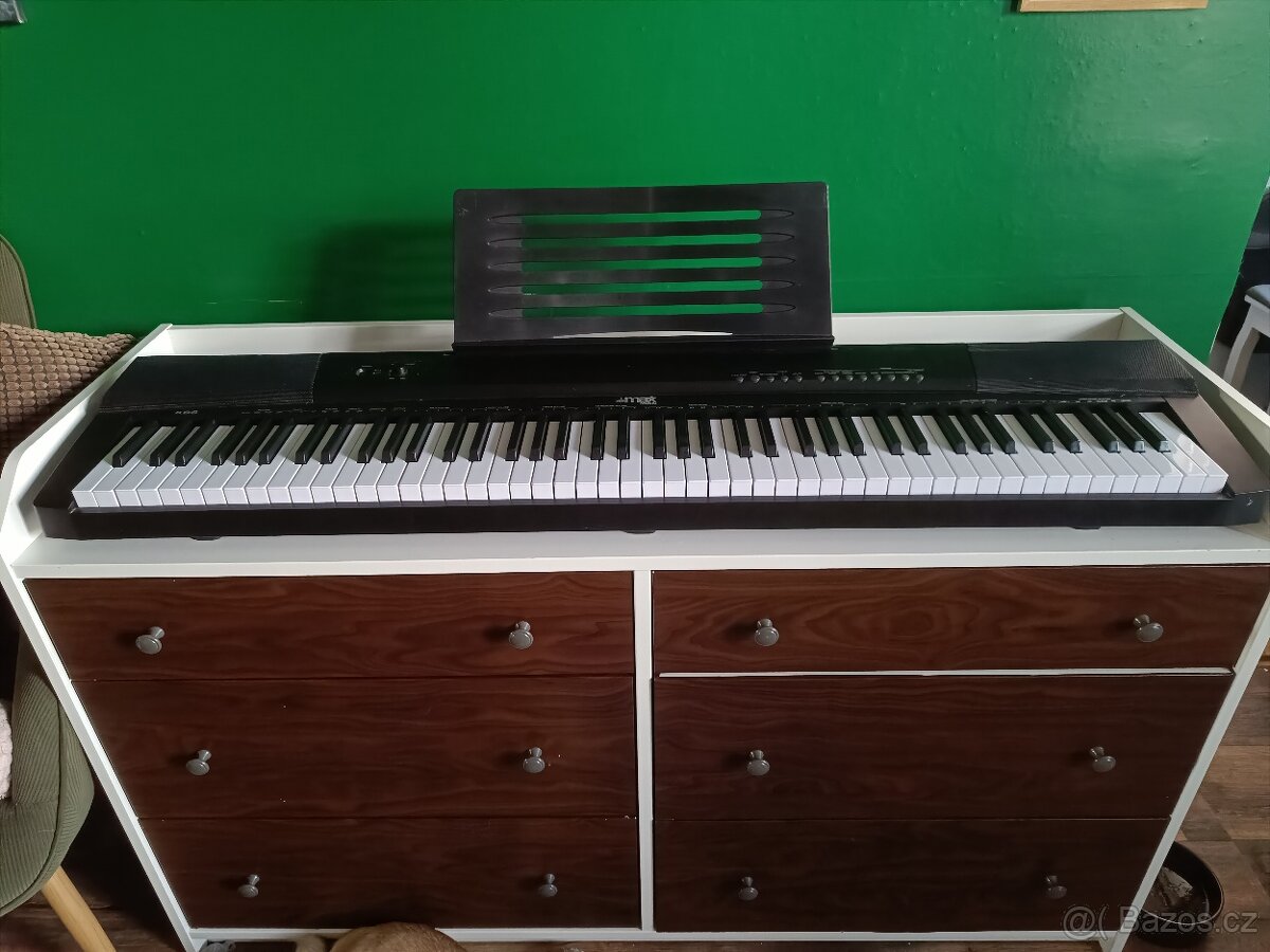 Digitální piano