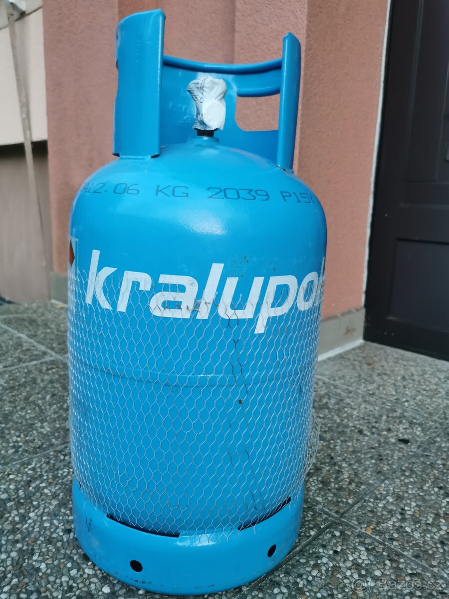 Propan butanova láhev, bomba