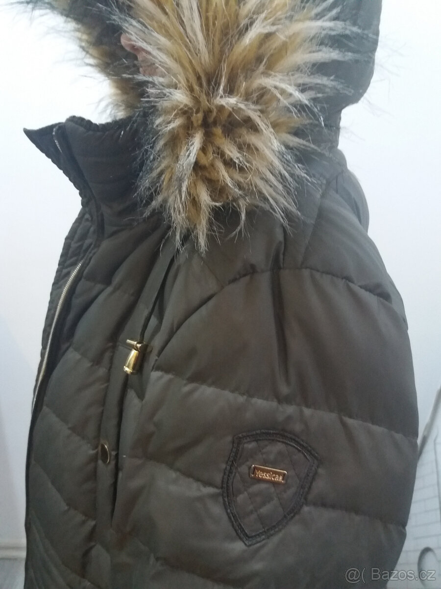 PÉŘOVÁ DLOUHÁ BUNDA