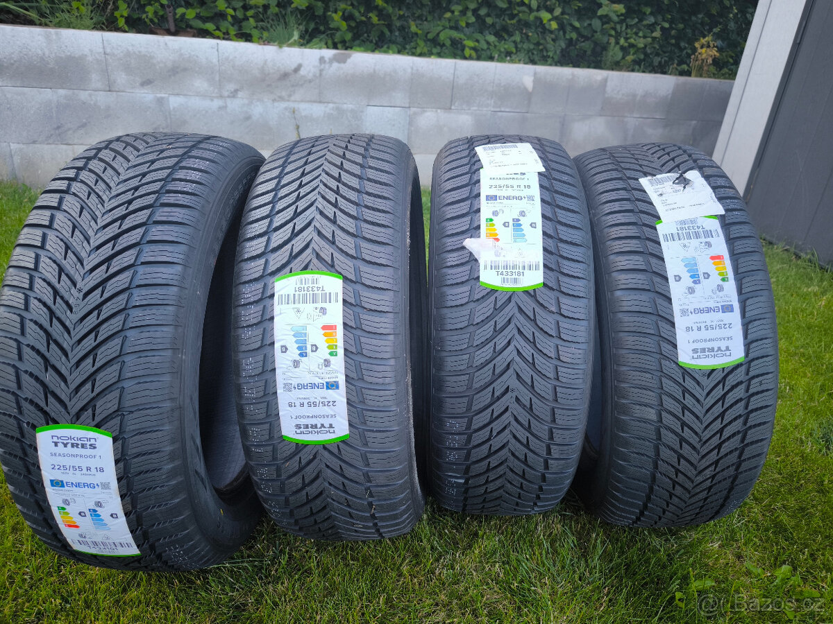 Celoroční pneu Nokian SeasonProof1 225/55 R18