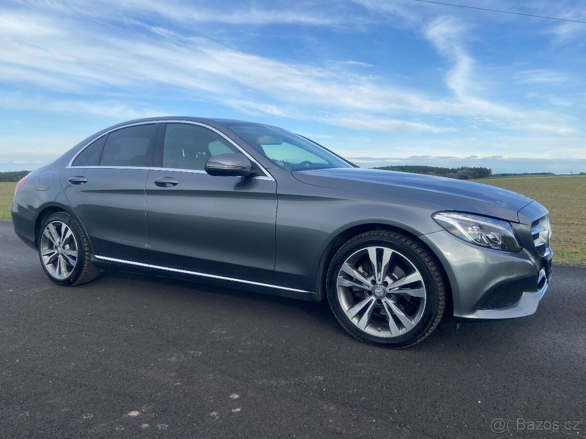 Mercedes C 220d 4x4,r2017,LED,Kamera,Navi,TOPstav