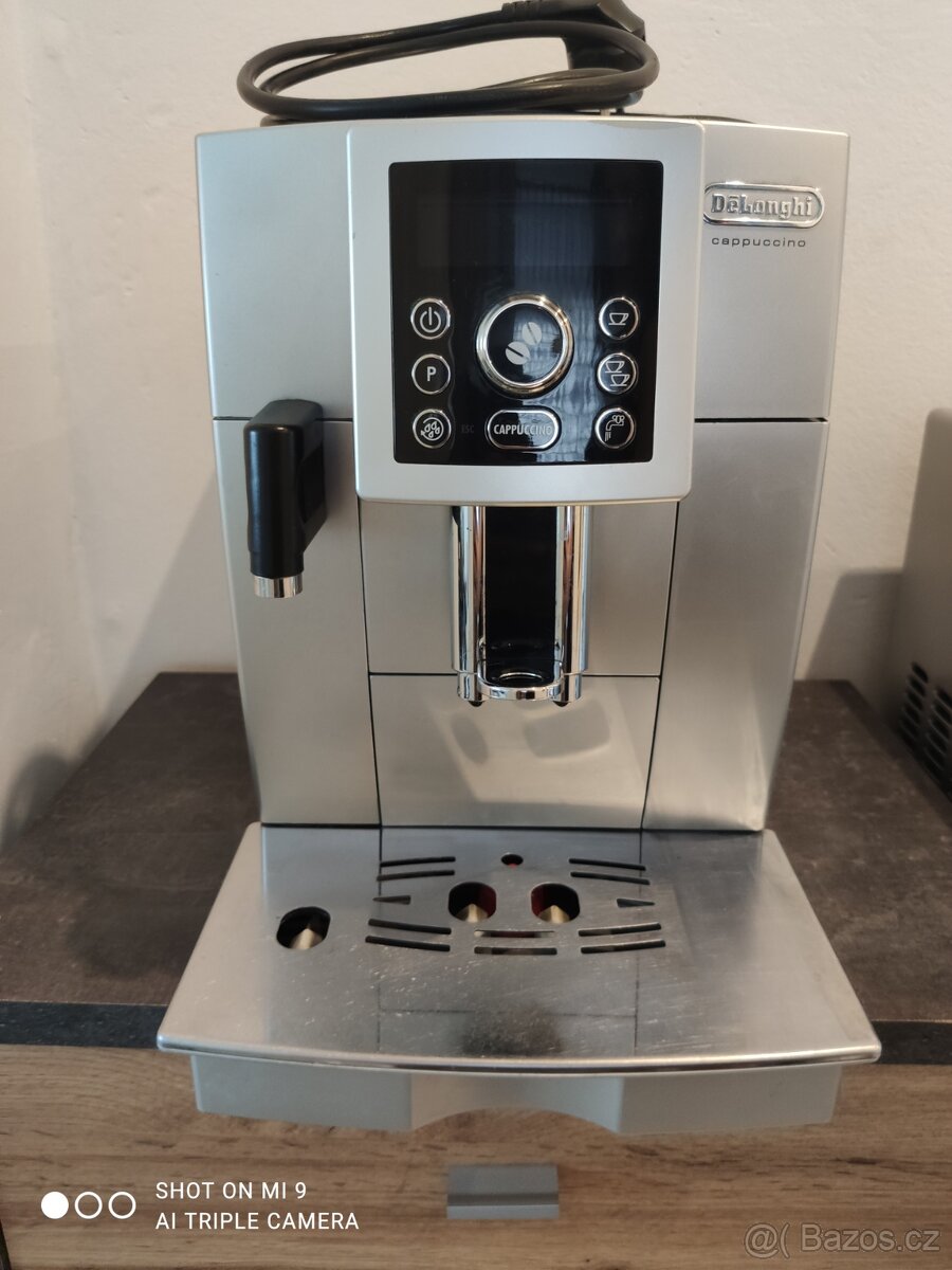Kávovar DeLonghi