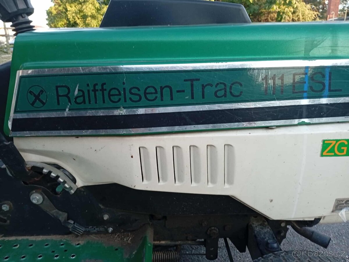 ZAHRADNI TRAKTUREK-1