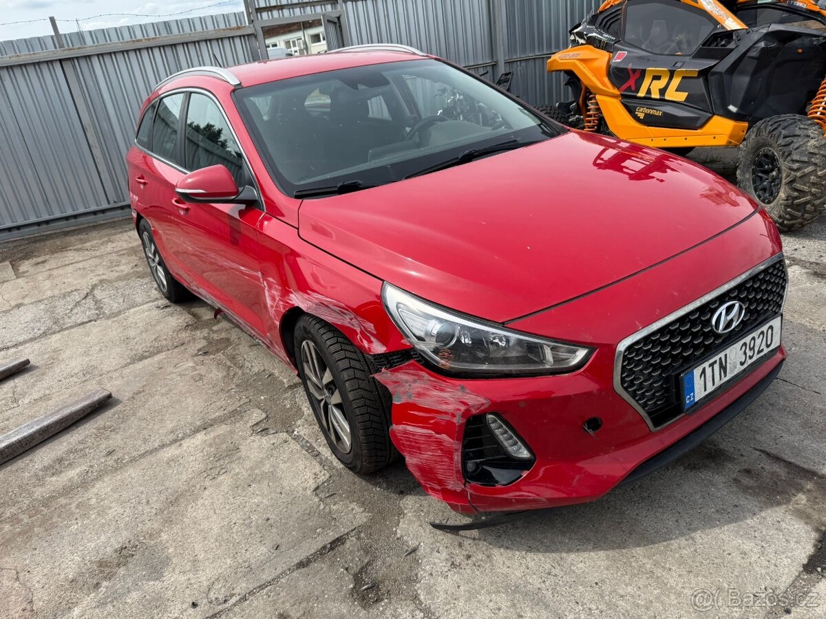 Hyundai i30 combi 1.4i Turbo. 2018 motor start 114TKM