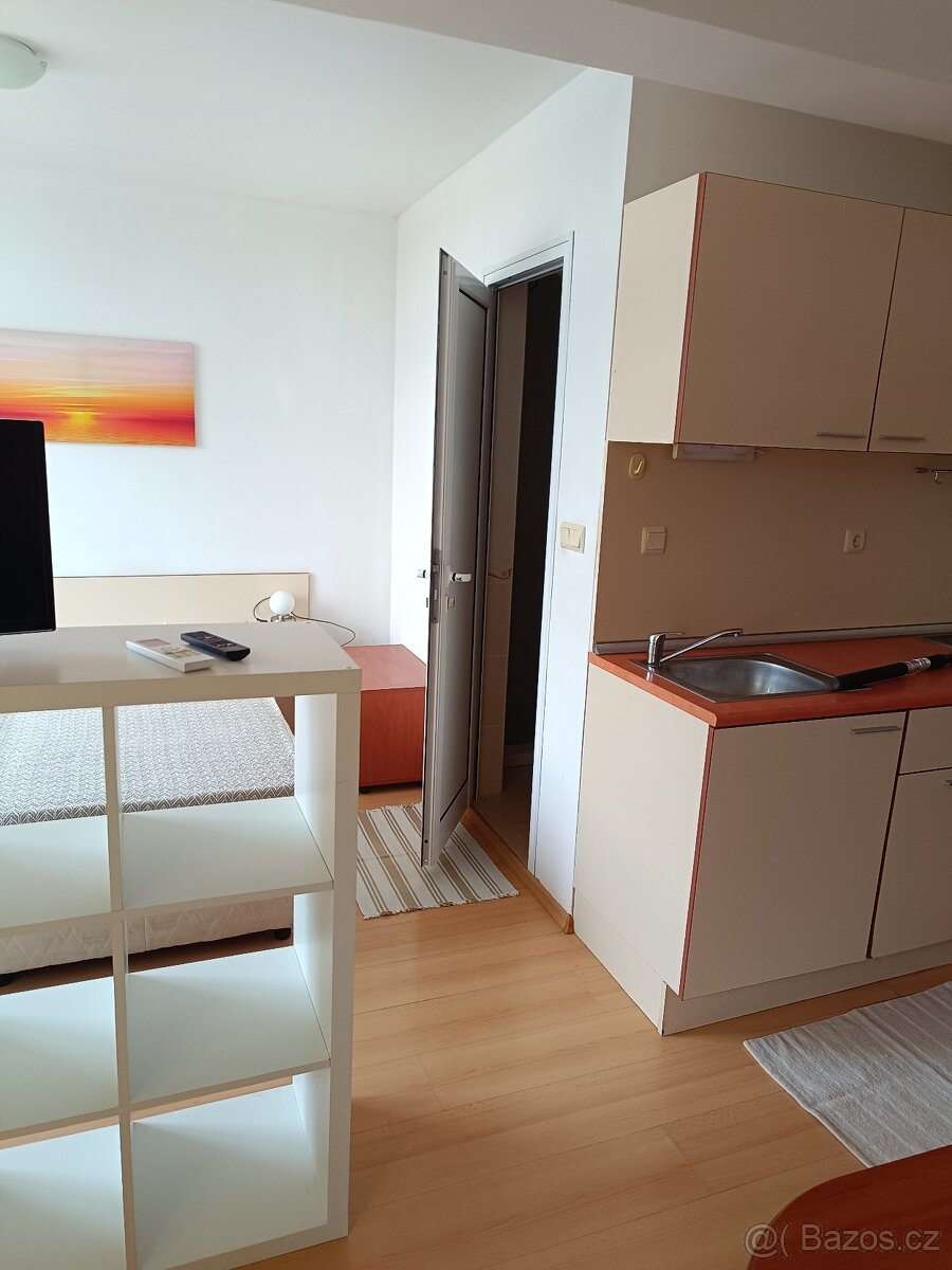 Bulharsko- apartmán v Rainbow 2