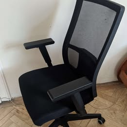 Kancelárska židle nastavitelná