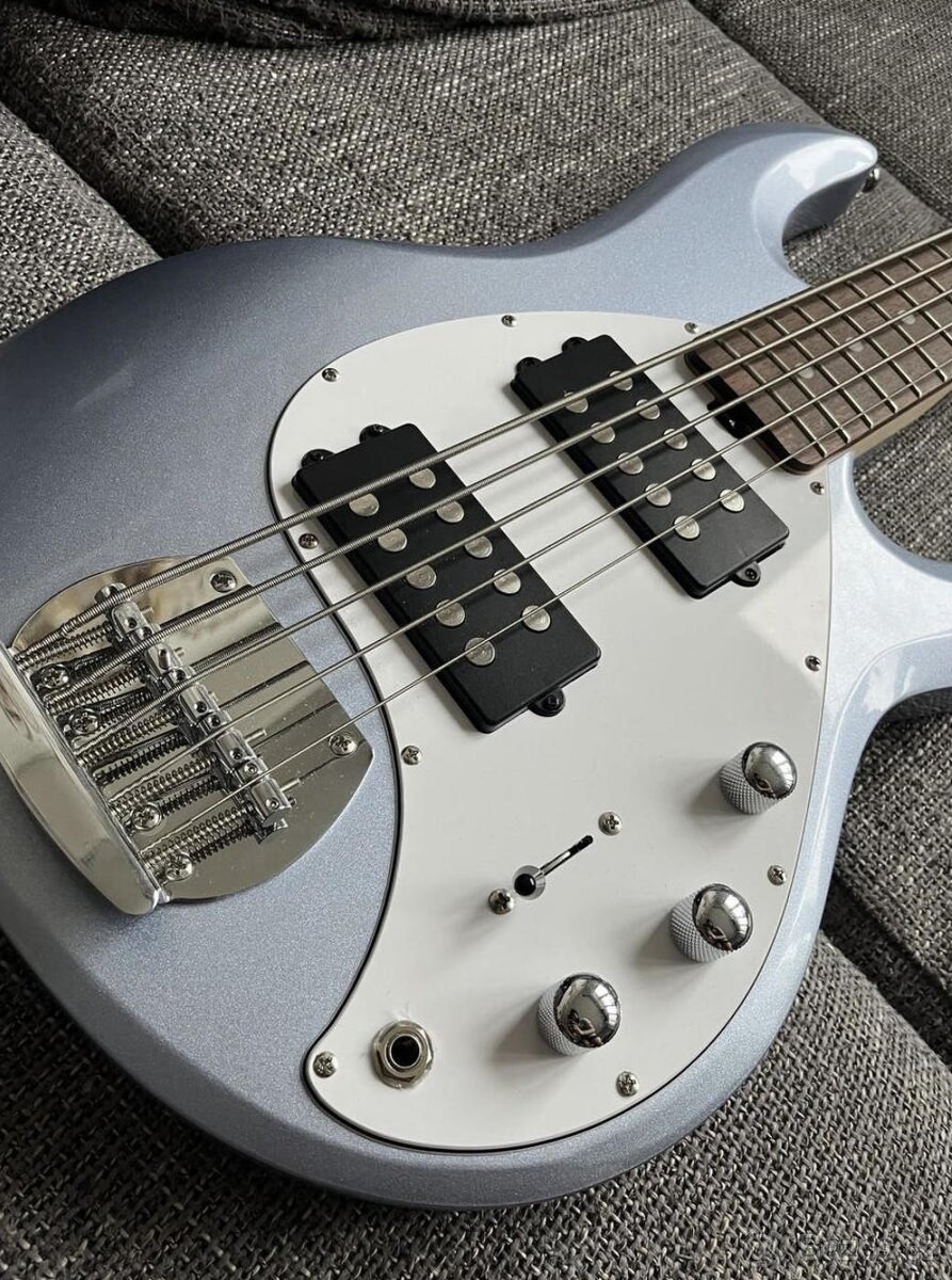 Baskytary Cort , Squier, Ibanez, SX 4 a 5  i p