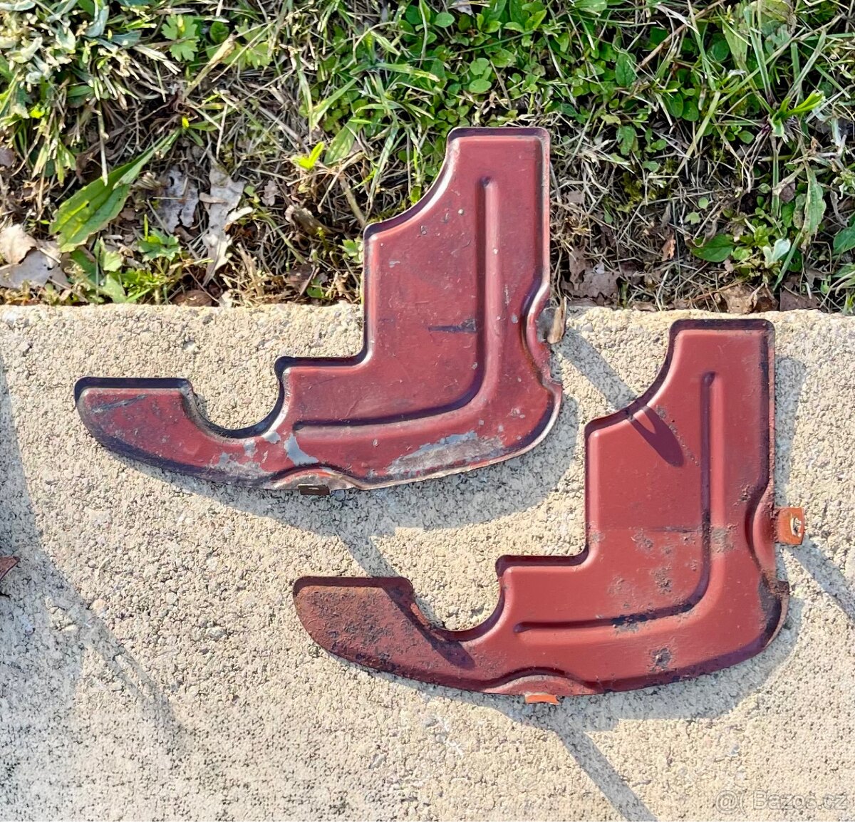 Jawa ČZ kývačka půlbuben - poličky