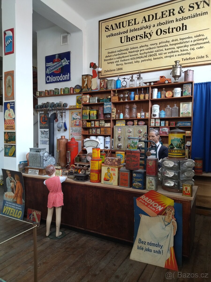 Staré figuriny,reklamní cedule,historie obchodu a řemesel