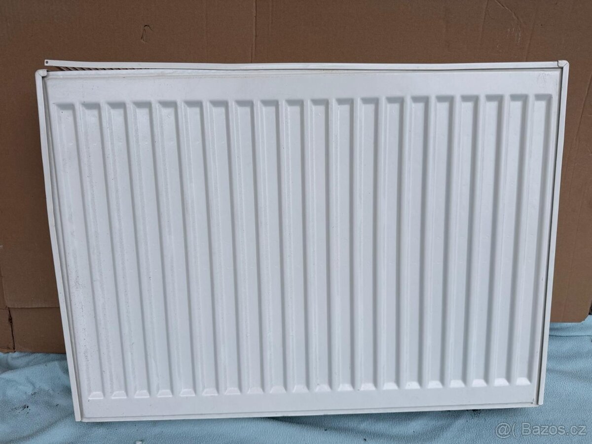 DESKOVÝ RADIÁTOR KORADO, typ III