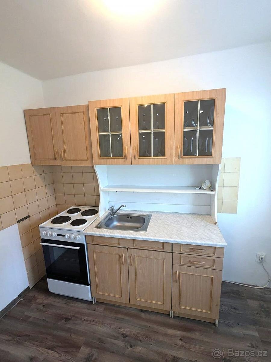 Pronájem bytu 2+kk, Karolíny Světlé 241/16, Děčín VII - Chro