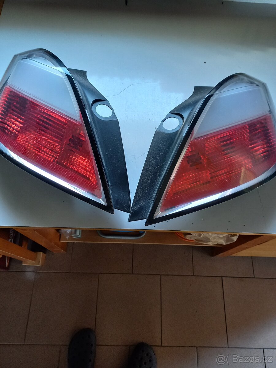 Zadní světla Opel Astra H