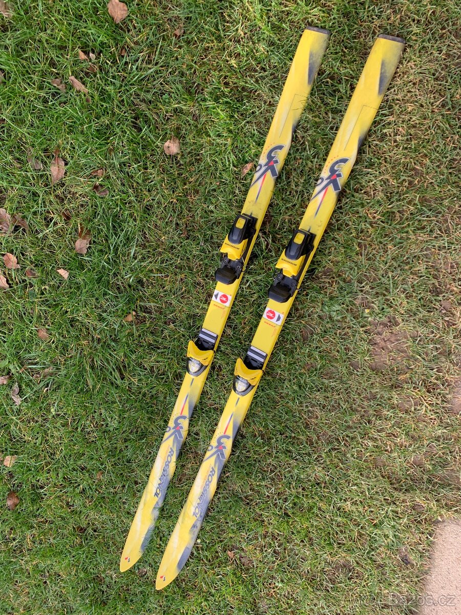 Lyze sjezdové Rossignol