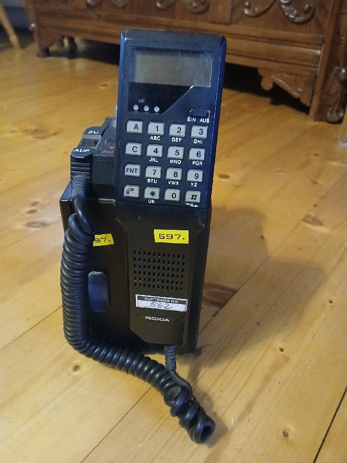 Autotelefon Nokia